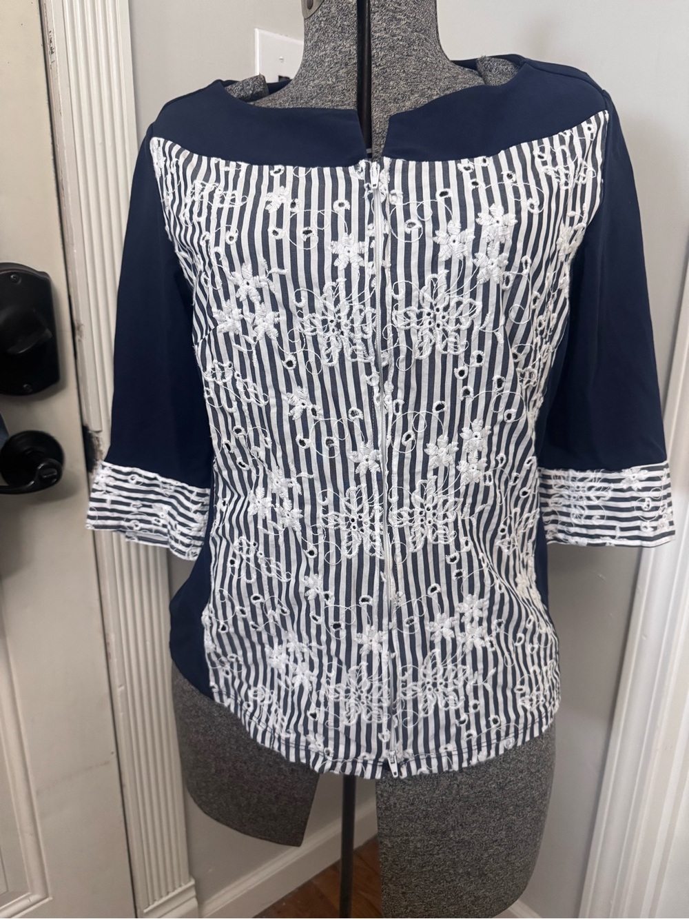Women’s NaraCamicie Navy & White Embroidered Eyelet Stripe Top size Small